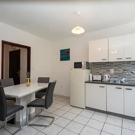 Apartment Curcic *