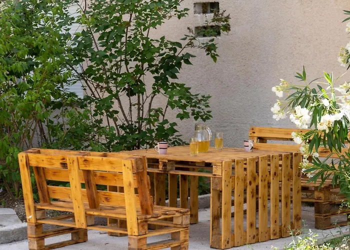 Curcic شقة كنين